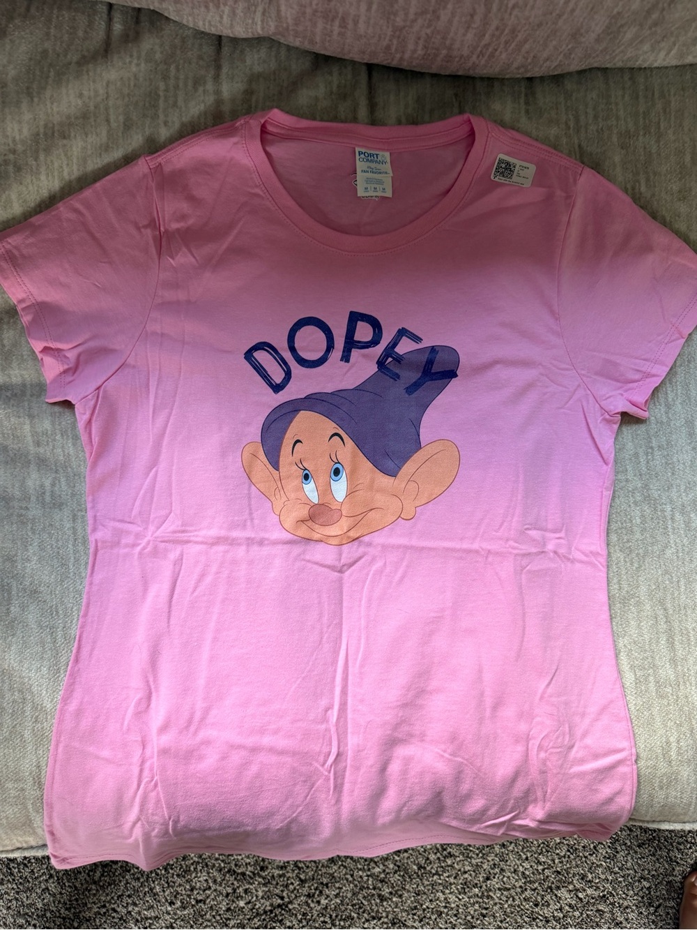 Disney Dopey Pink Graphic T-Shirt – Women’s Medium